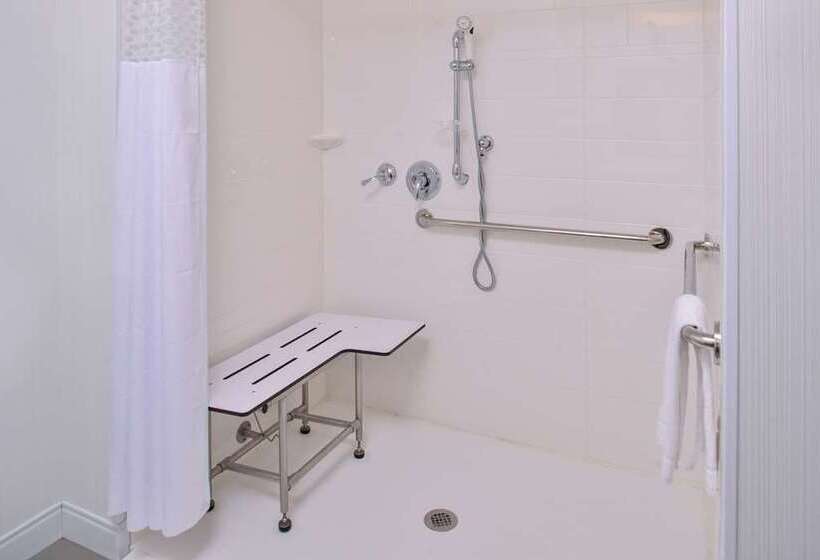 Номер Стандарт, Hampton Inn & Suites Houghton