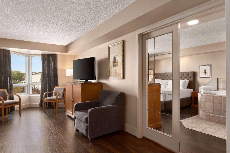デラックススイート, Royal Hotel West Edmonton, Trademark Collection By Wyndham