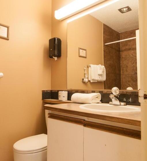 اتاق استاندارد, Okanagan Seasons Resort