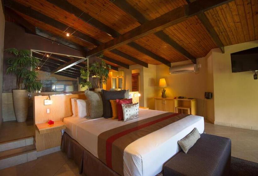 سوییت جونیور, Coco De Mer Hotel And Black Parrot Suites