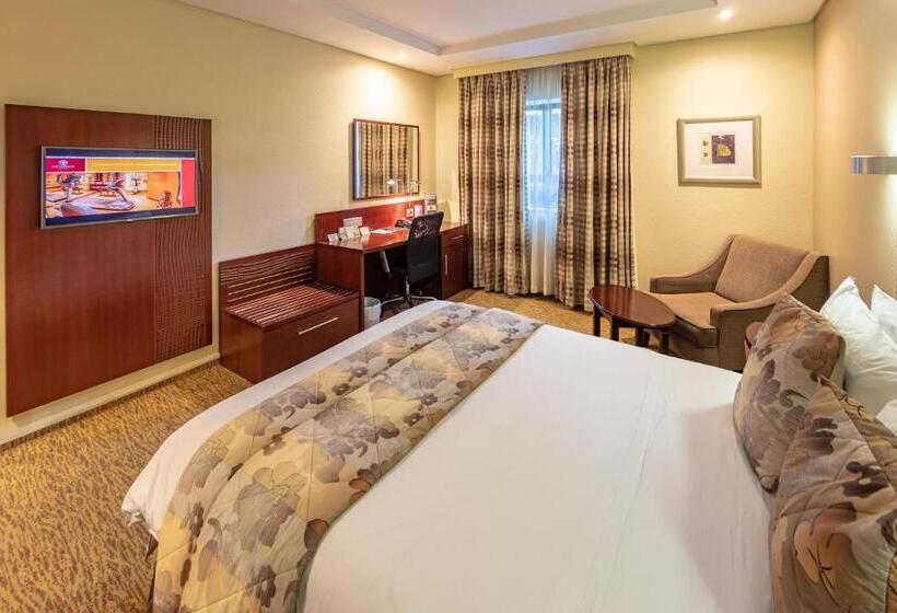Quarto Standard para Deficientes, City Lodge Hotel Johannesburg Airport, Barbara Road