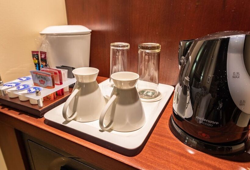 Quarto standard, City Lodge Hotel Johannesburg Airport, Barbara Road