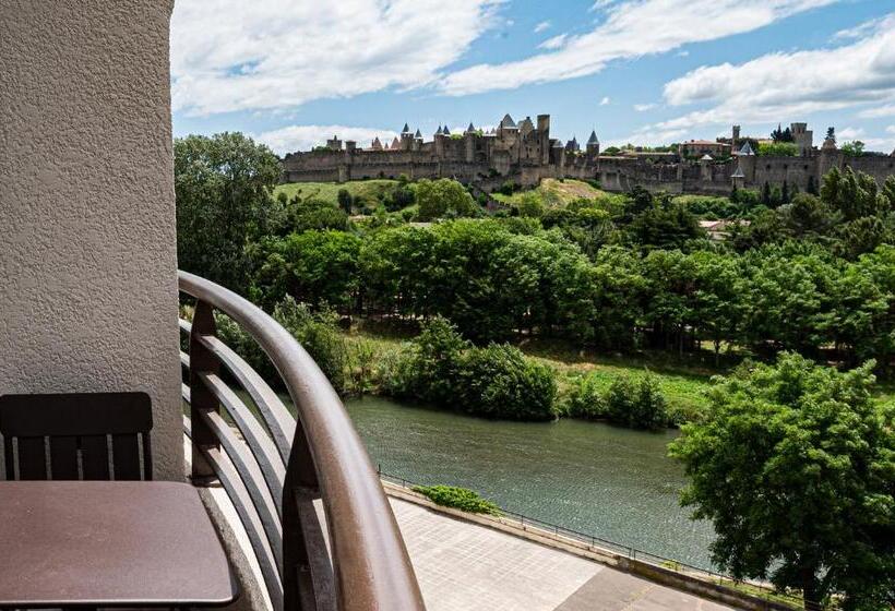 Comfort room with city view, Tribe Carcassonne