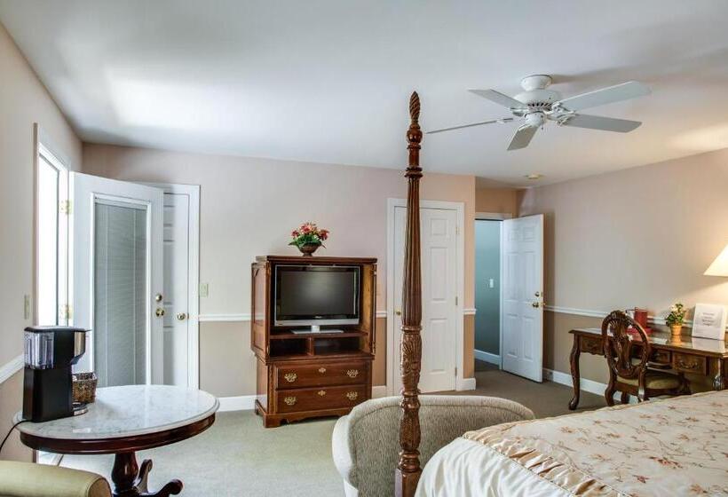 Люкс Кровать Кинг, Boxwood Lodge Blowing Rock Near Booneuniversity