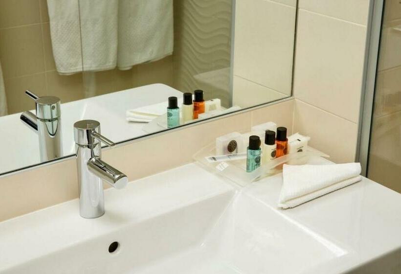 Семейный Номер, Holiday Inn Lyon Vaise, An Ihg
