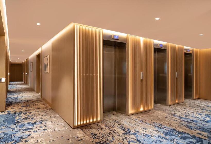 景色の見えるデラックスルーム, Mövenpick Hotel Istanbul Bosphorus