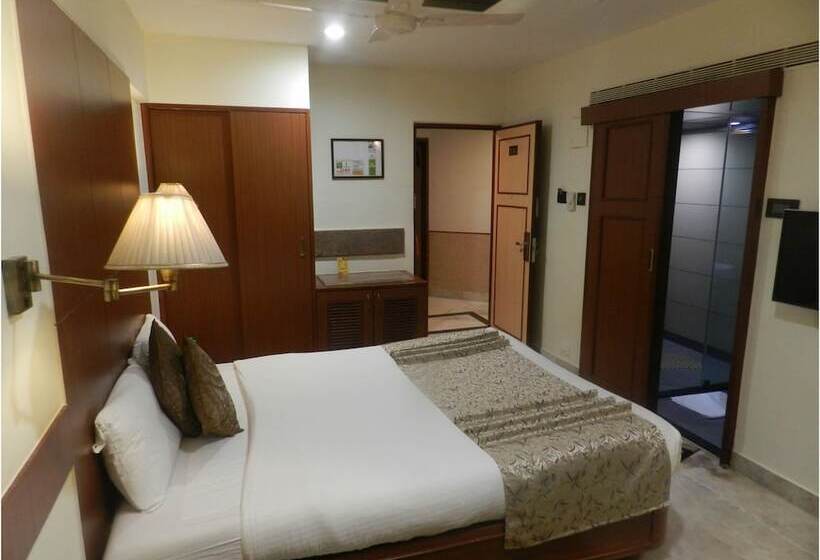 Студия Стандарт, Regenta Place The Emerald