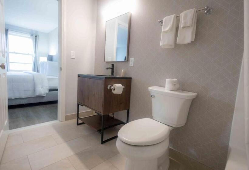 Номер Стандарт, Westborough Inn