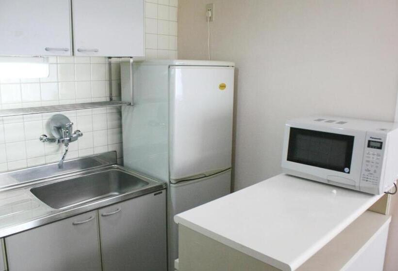 استودیو خانوادگی, Ruishi Hotel Dalian