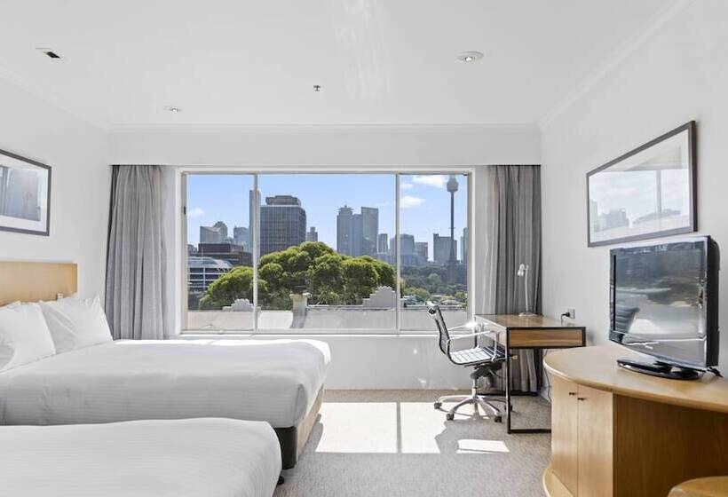 스탠다드 룸 더블 침대 2개, Holiday Inn Sydney Potts Point