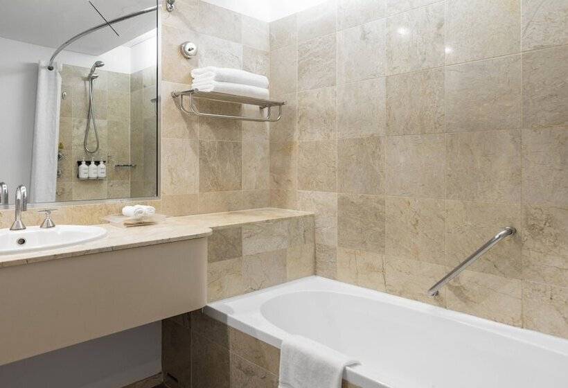 스탠다드 룸, Holiday Inn Sydney Potts Point