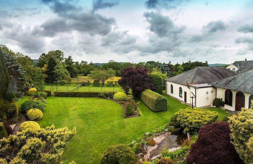 سوییت, Lake District Castle Inn