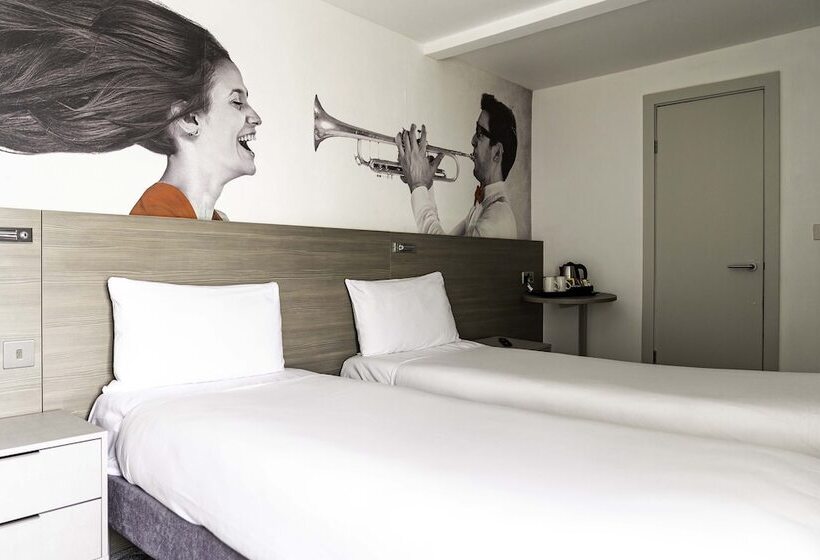 Номер Стандарт, Heeton Concept Kensington London