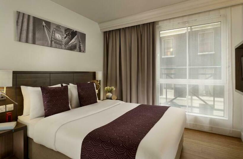 דירת חדר, Citadines Trafalgar Square