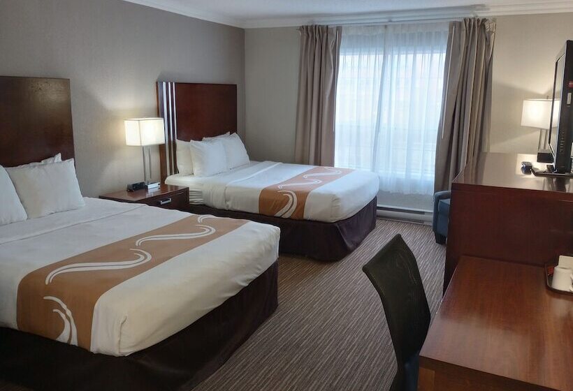 Quarto Superior, Quality Inn Downtown Inner Harbour