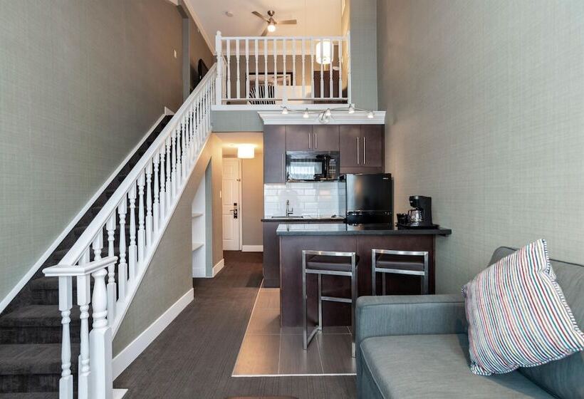 سوییت, Sandman Hotel Vancouver Airport