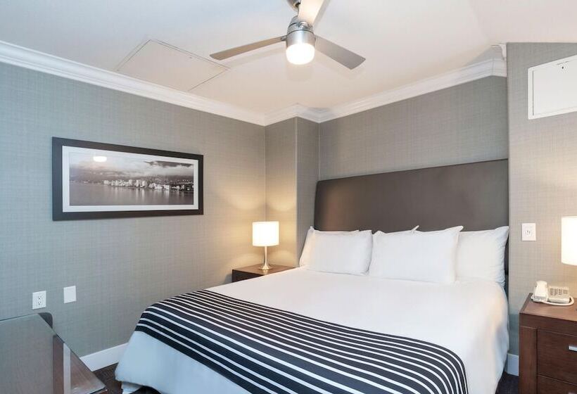 سوییت, Sandman Hotel Vancouver Airport