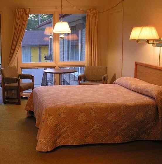 Люкс с гидромассажем, Town N Country Motor Inn
