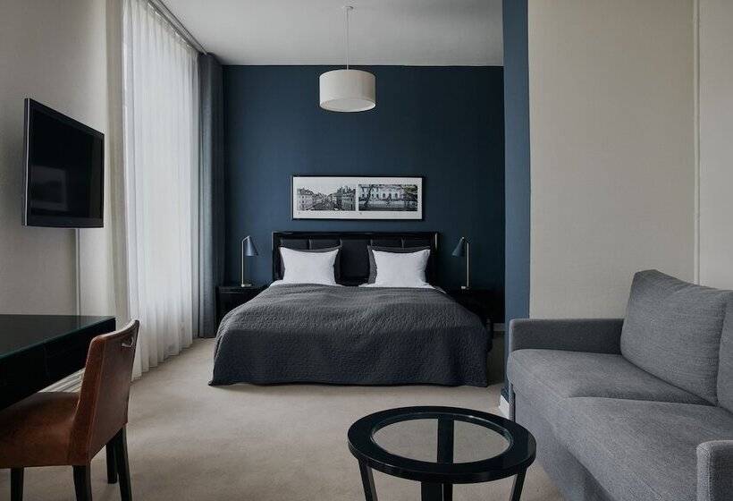 Quarto Superior, Hans