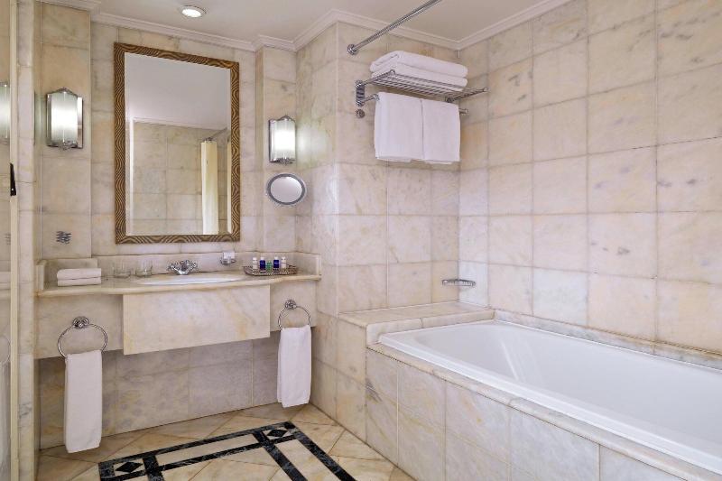 سوئیت جونیور با تخت بزرگ, Sheraton Addis, A Luxury Collection Hotel, Addis Ababa