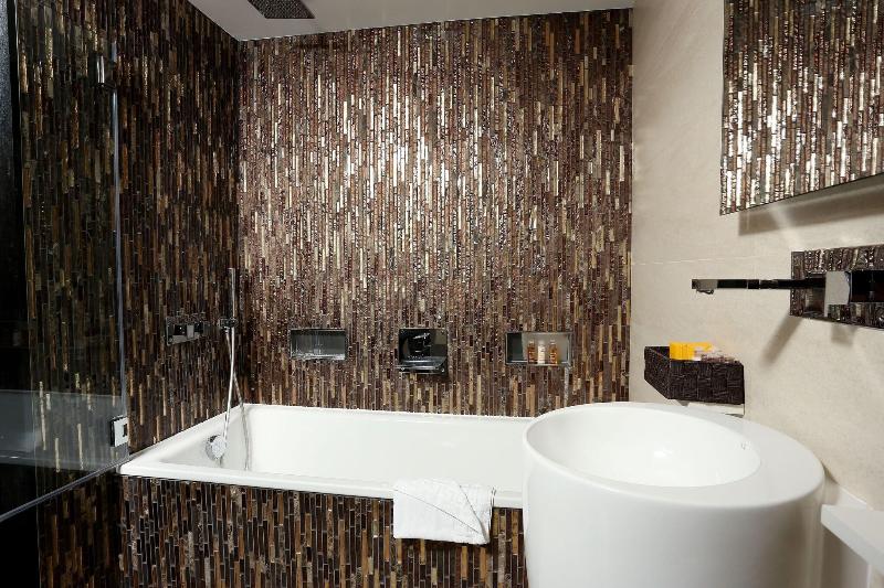 اتاق لوکس, Hôtel Elysées Paris