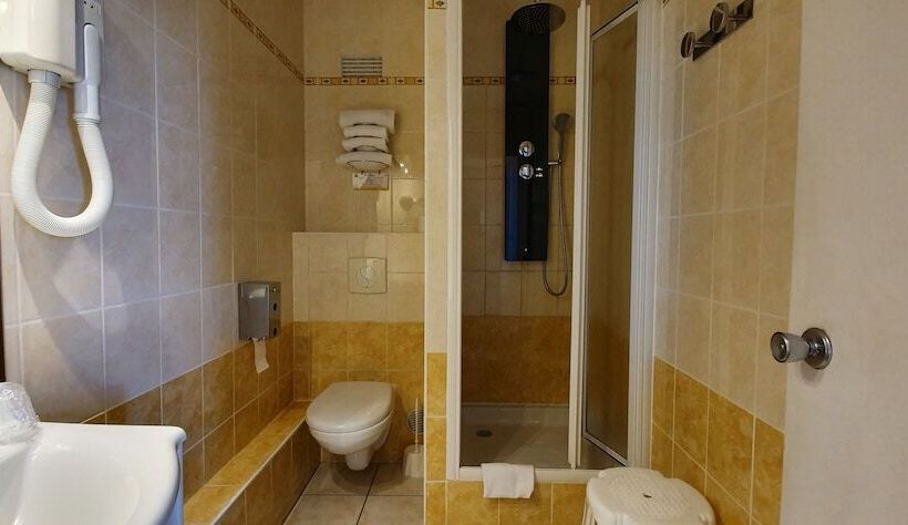 Классический Номер, Hôtel Windsor Contact Hôtel