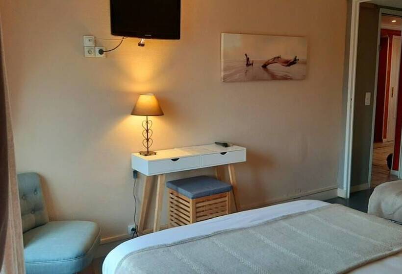 Quarto Triplo Estandar, Bellevue Cannes