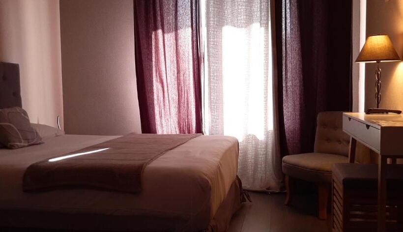 Quarto Triplo Estandar, Bellevue Cannes