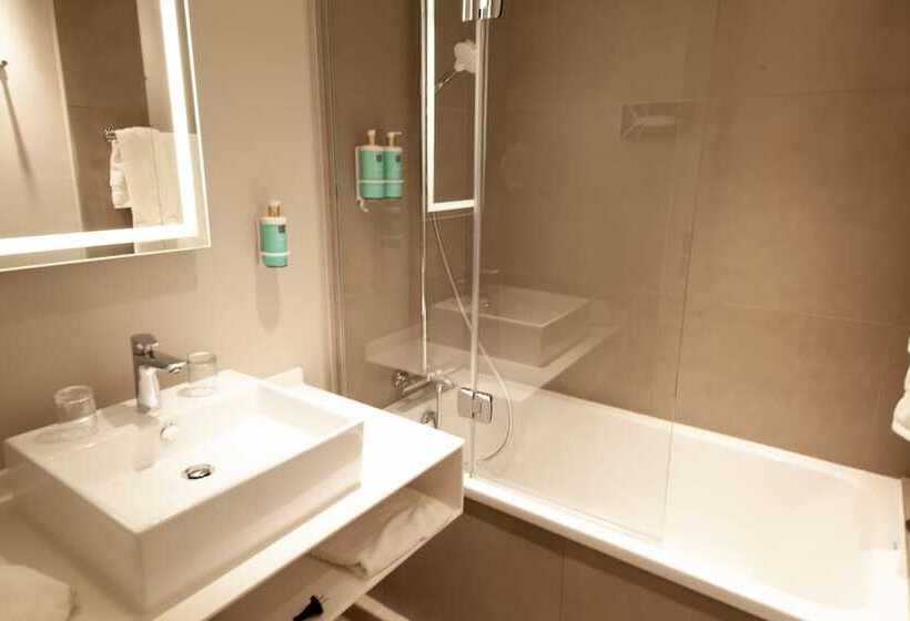 اتاق سوپریور, Novotel Clermont Ferrand