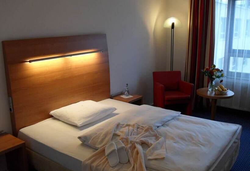 Номер Комфорт, City Hotel Fortuna Reutlingen