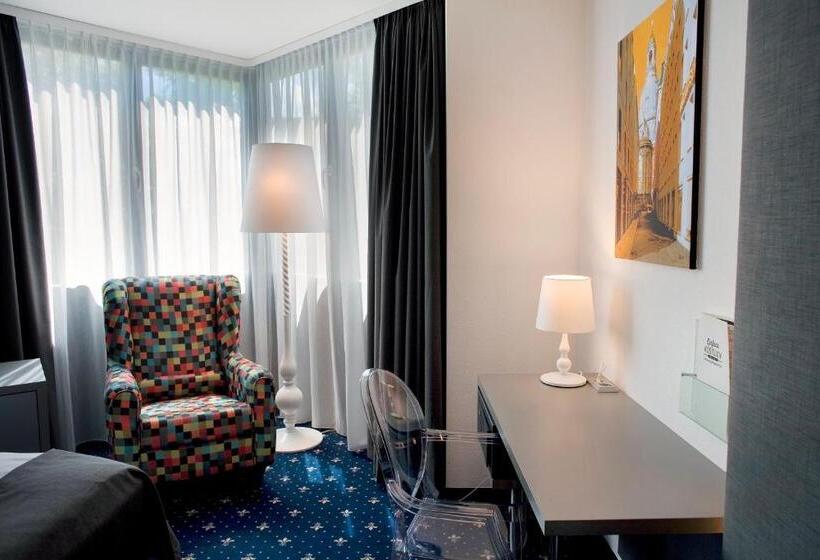 Номер Superior Кровать Кинг, Holiday Inn Dresden - City South, an IHG hotel