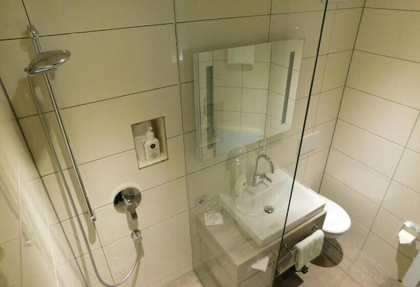 اتاق استاندارد, Feringapark Hotel Unterföhring