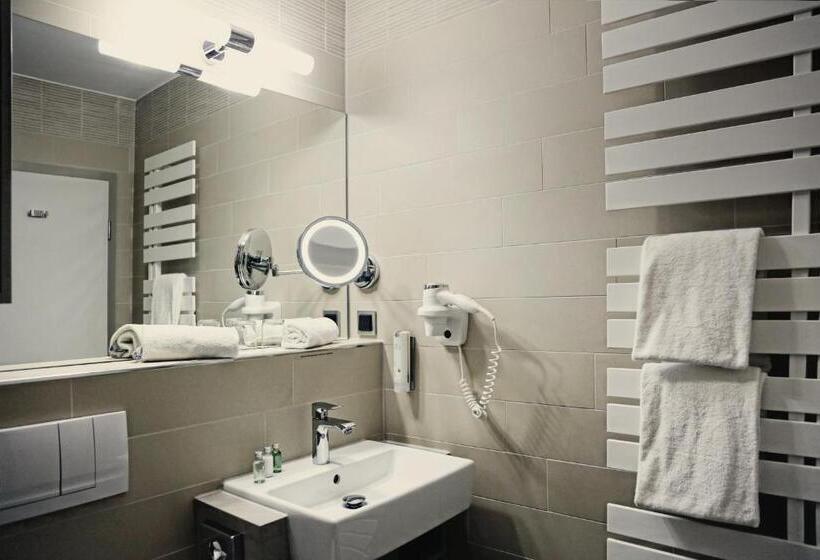 スタンダード４人部屋, Konsumhotel Dorotheenhof Weimar