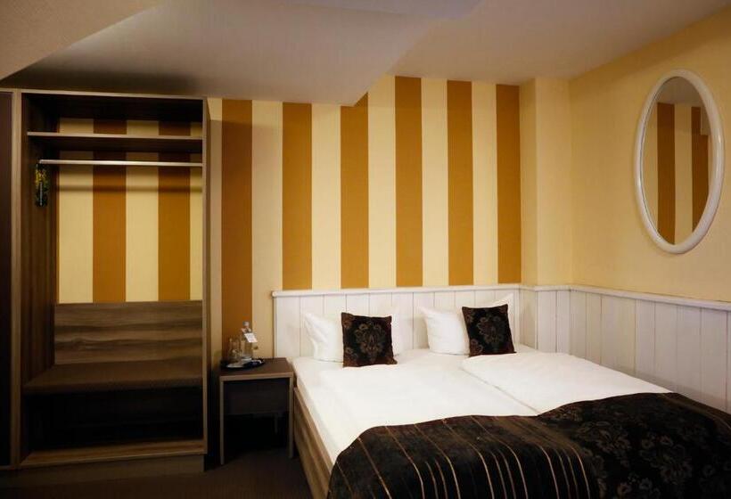 スタンダード４人部屋, Konsumhotel Dorotheenhof Weimar
