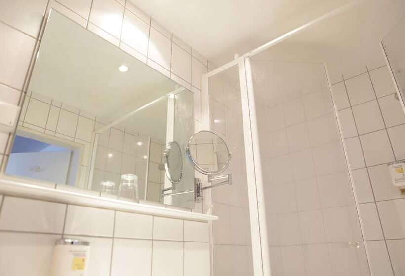 اتاق راحتی, Stadthotel Kassel