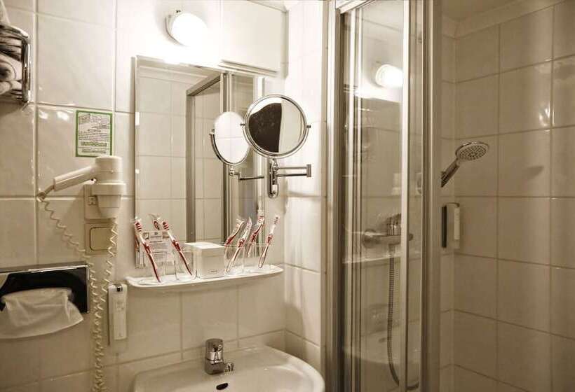 スタンダード４人部屋, Konsumhotel Dorotheenhof Weimar