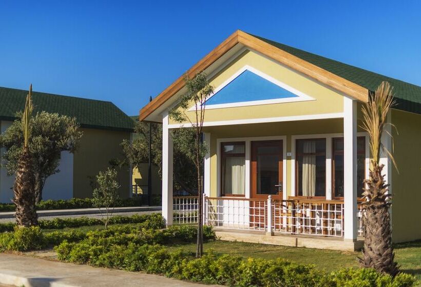 חדר דלוקס, Club Marma