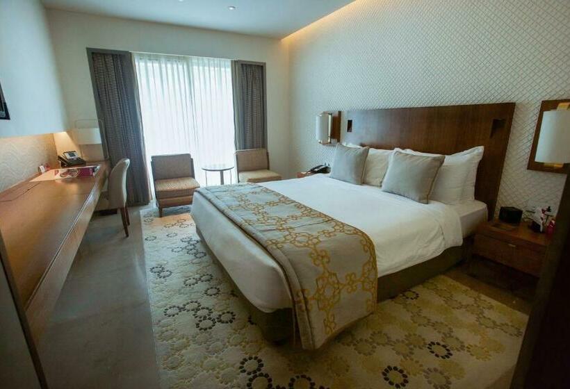 高级客房, Crowne Plaza Chennai Adyar Park