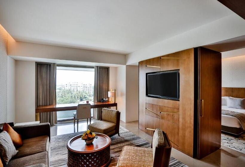 俱乐部套间, Crowne Plaza Chennai Adyar Park
