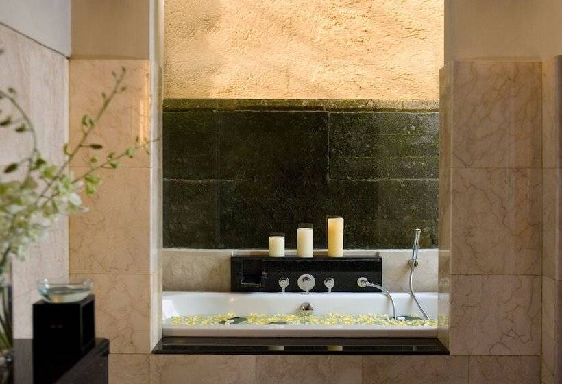 ツーベッドルーム　ヴィラ, Kamandalu Ubud
