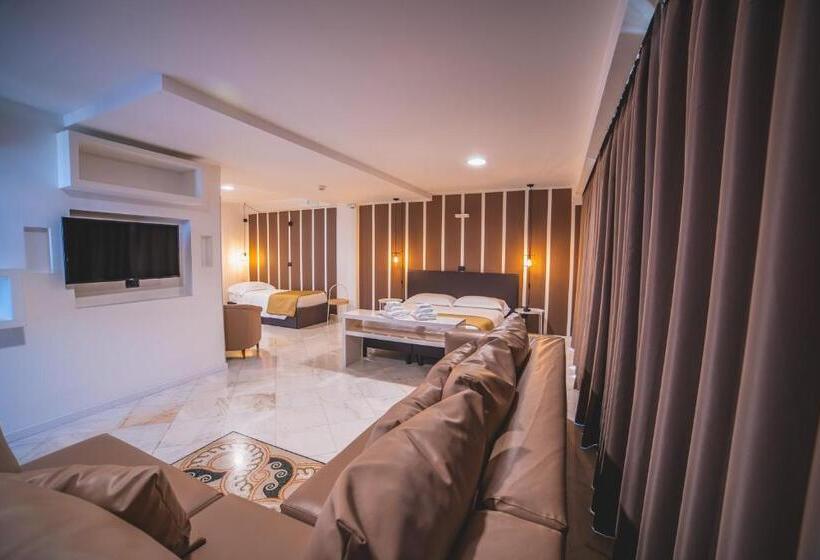جناح مطلّ علي البحر, Continental
