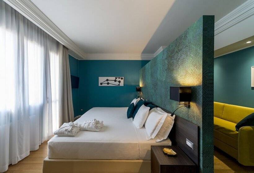 سوییت جونیور, Elizabeth Lifestyle