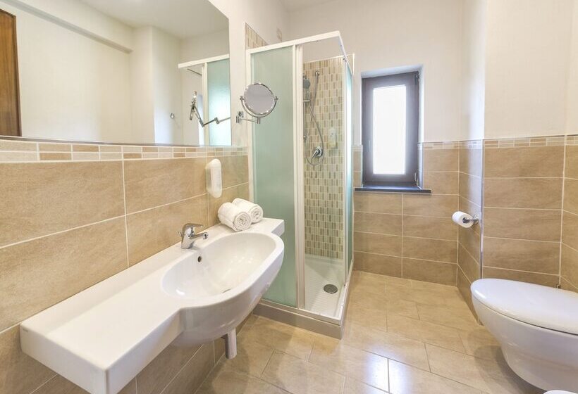 Номер Стандарт, San Valentino Terme