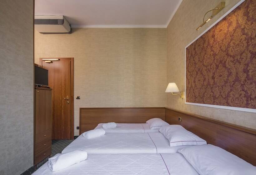 اتاق استاندارد سه نفره, Nuovo Hotel Del Porto