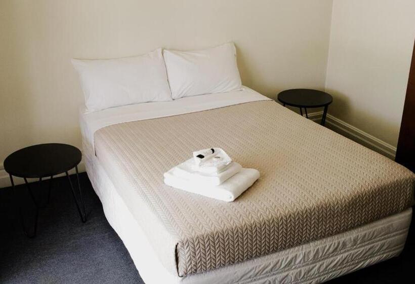 Номер Economy с общей ванной комнатой, The Australian Hotel St George