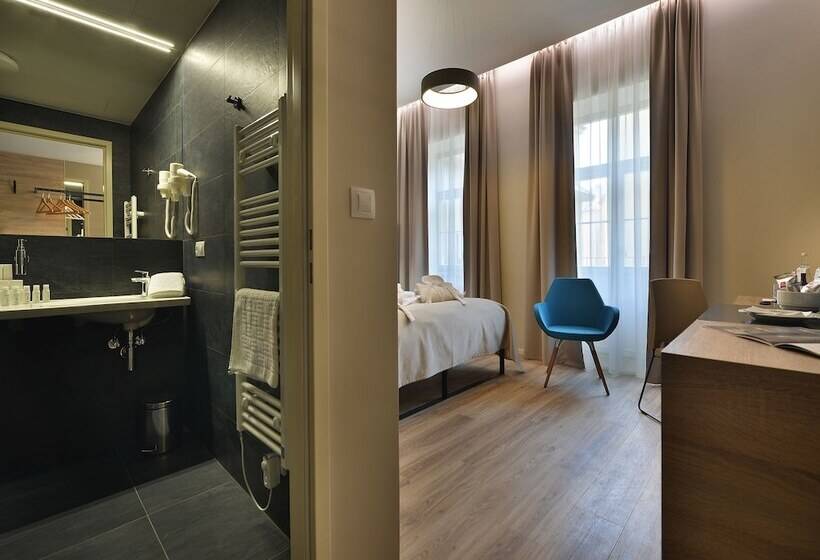 Quarto Estandar, Ea Hotel New Town
