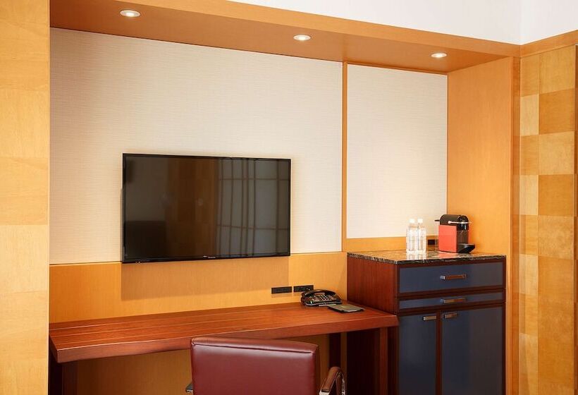Номер Клуб, Grand Hyatt Fukuoka