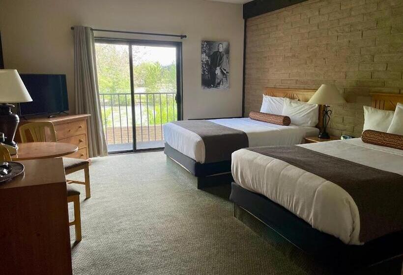 Номер Стандарт Вид на Реку, The Stagecoach Inn