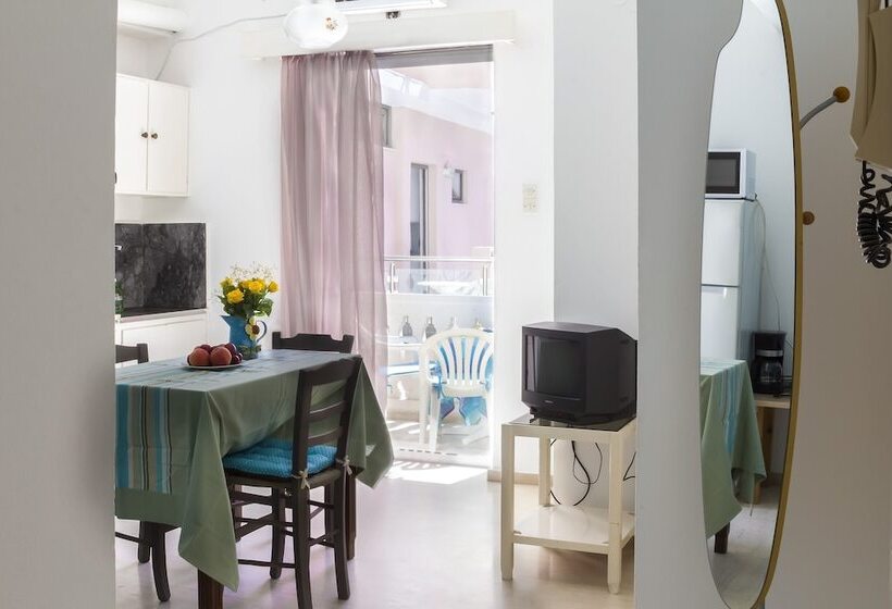 סטודיו בסיסי, Neda Studios & Apartments