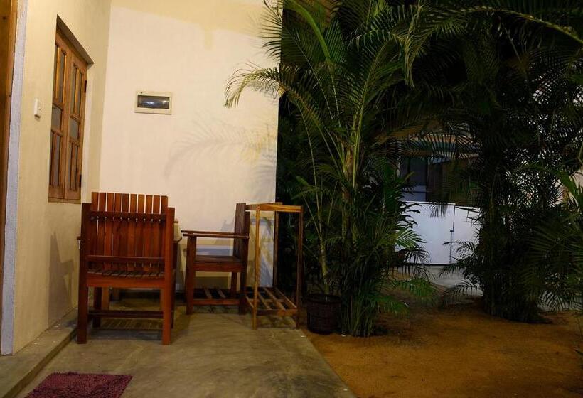 غرفة قياسية, Eagle Resort Arugambay